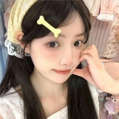 冰属性男子与酷酷女同事